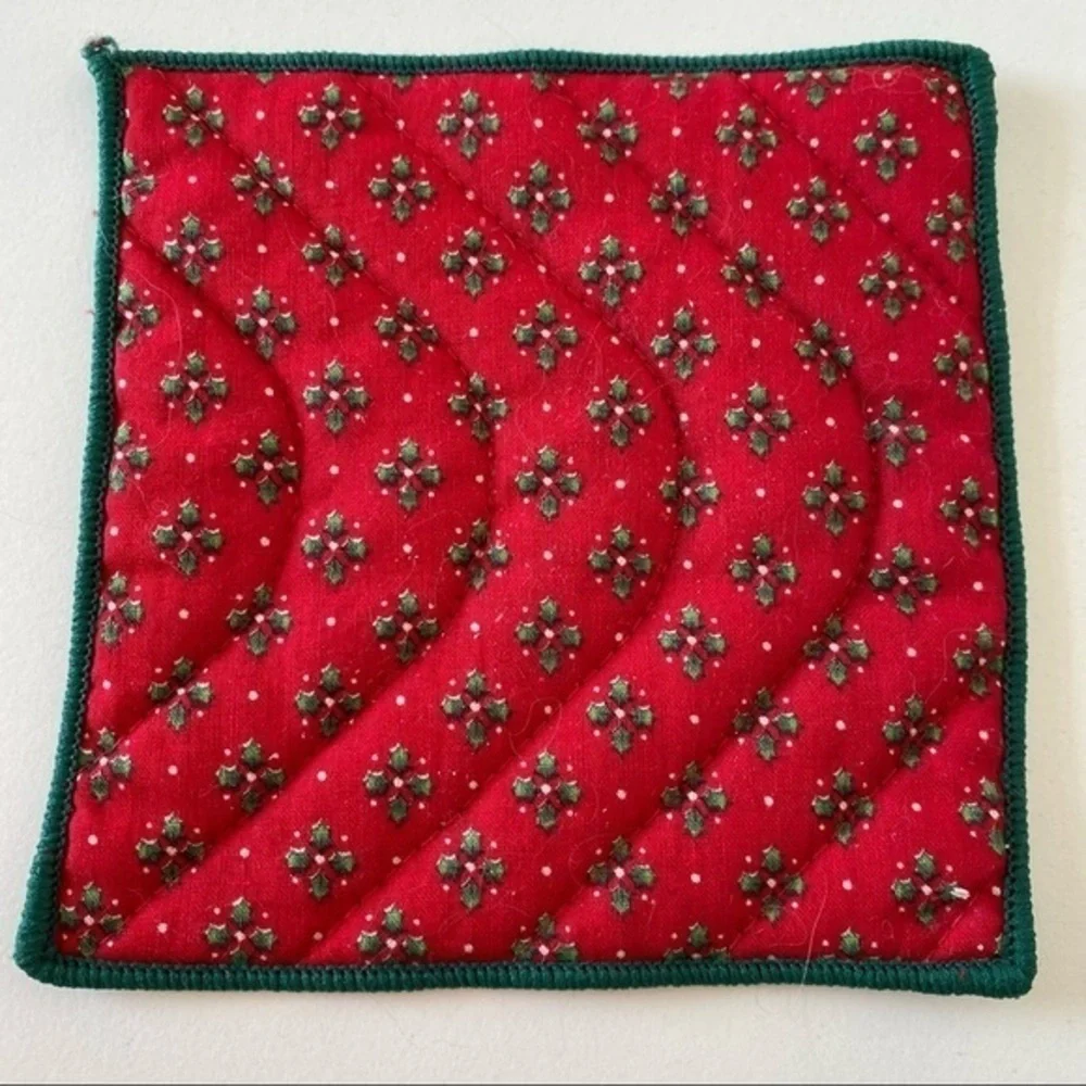 Crate&Barrel red green cotton holiday farmhouse quilted coaster 11 pieces